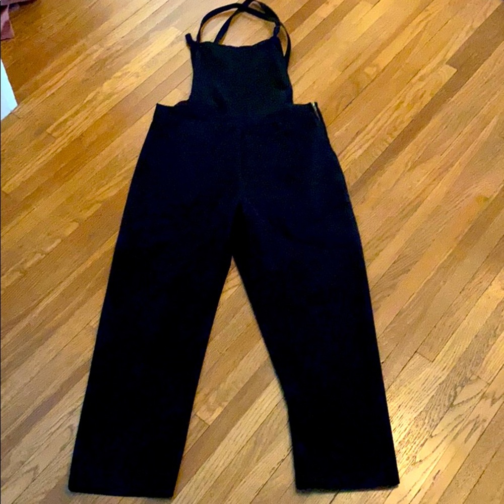 Loup EXTEMELY CUTE and Flattering One Piece.